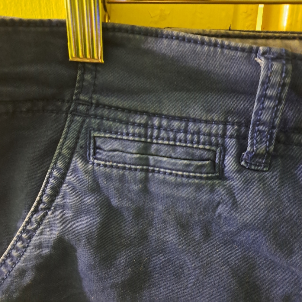 American Eagle Women's Shorts - Picture 3 of 13